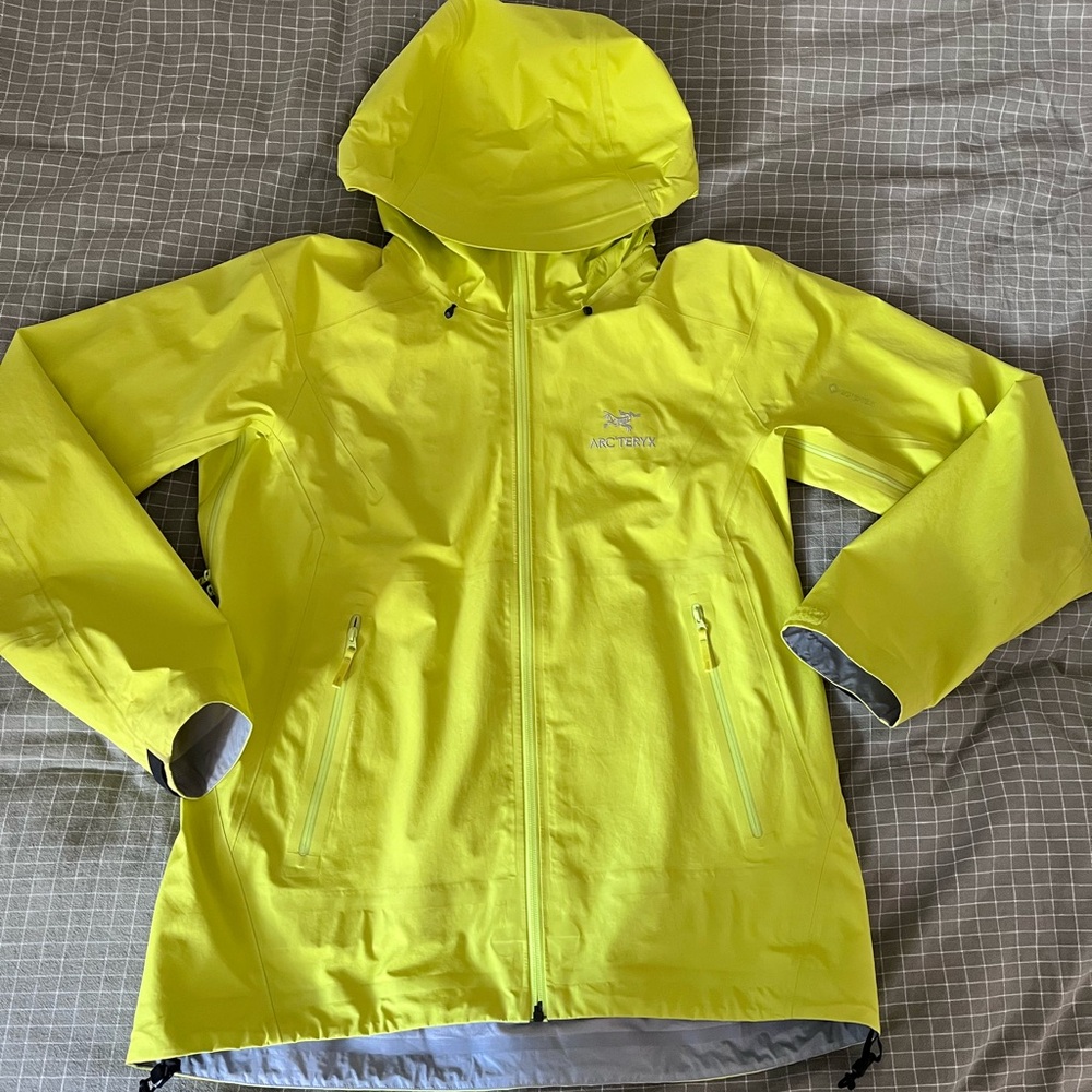 Arc'teryx Beta LT